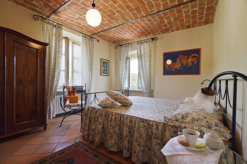 La Giribaldina Winery & Farmhouse Calamandrana Habitación foto